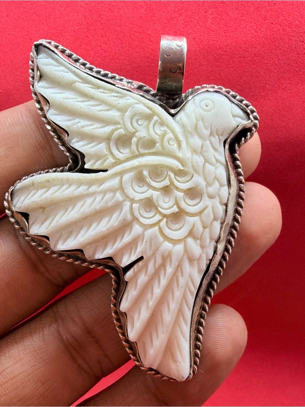 Beautiful Vintage Tibetan A Falcon Bird Engraved Of Shells Sliver Tone Amulets